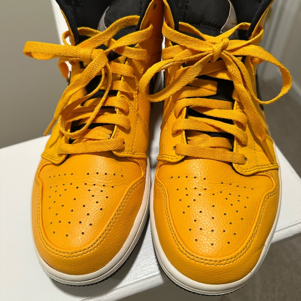 Jordan 1s  men’s size 8.5
